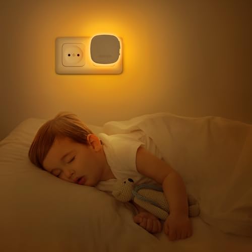AUVON Nachtlicht Steckdose mit Bewegungssensor und Dämmerungssensor, 2er Set warmweiße LED für Flur, Treppe, Schlafzimme