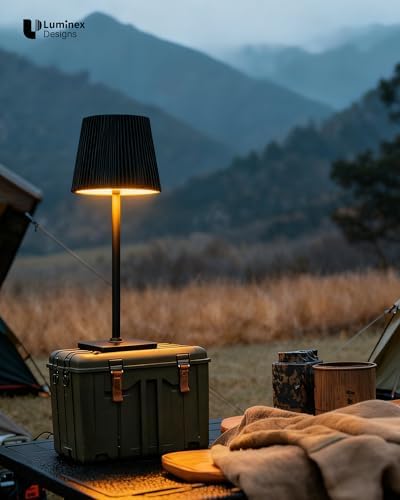 Kabellose LED Tischlampe von – Dimmbare Nachttischlampe mit Magnetköpfen, 3000K Weiß & RGB, IP54 Wasserdicht für Schlaf